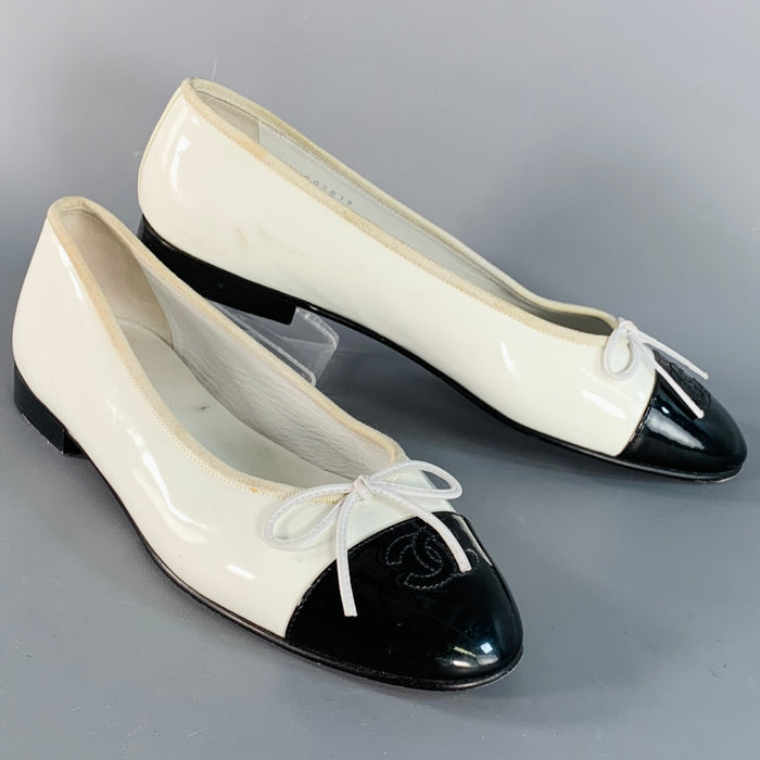 CHANEL Size 9 White Black Color Block Patent Leather Ballet Bow Flats