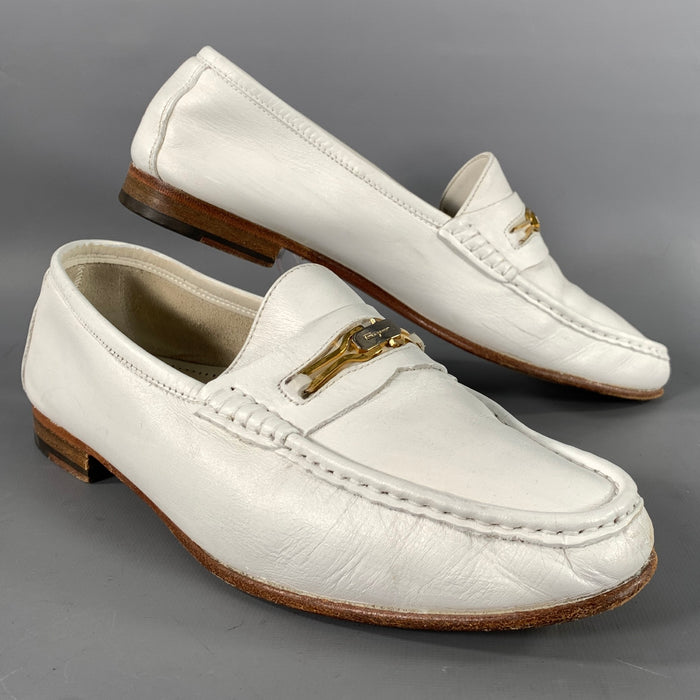 SALVATORE FERRAGAMO Size 9.5 White Gold Crackled Leather Penny Loafers