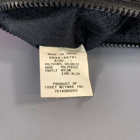 BOA BOA ISSEY MIYAKE Black Neon Pink Triangle Pouch