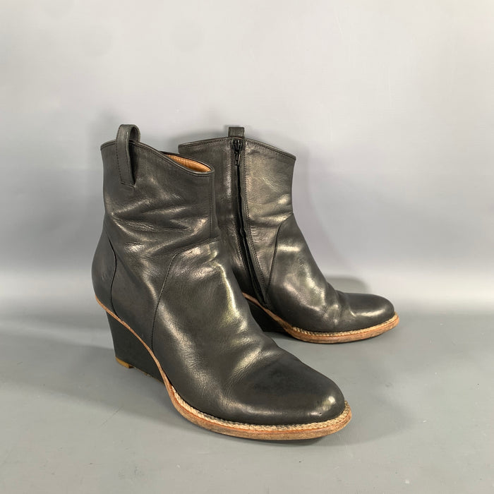 MAISON MARTIN MARGIELA Size 10 Black Brown Leather Ankle Zips Boots