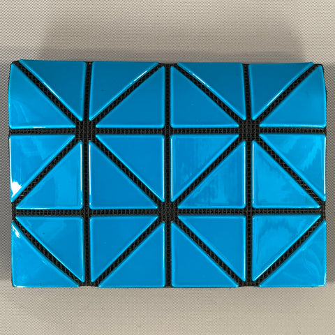 BOA BOA ISSEY MIYAKE SS2023 Blue Black Triangle Card Case