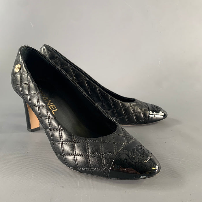 CHANEL Size 8.5 Black Lambskin Quilted Calf Classic Pumps
