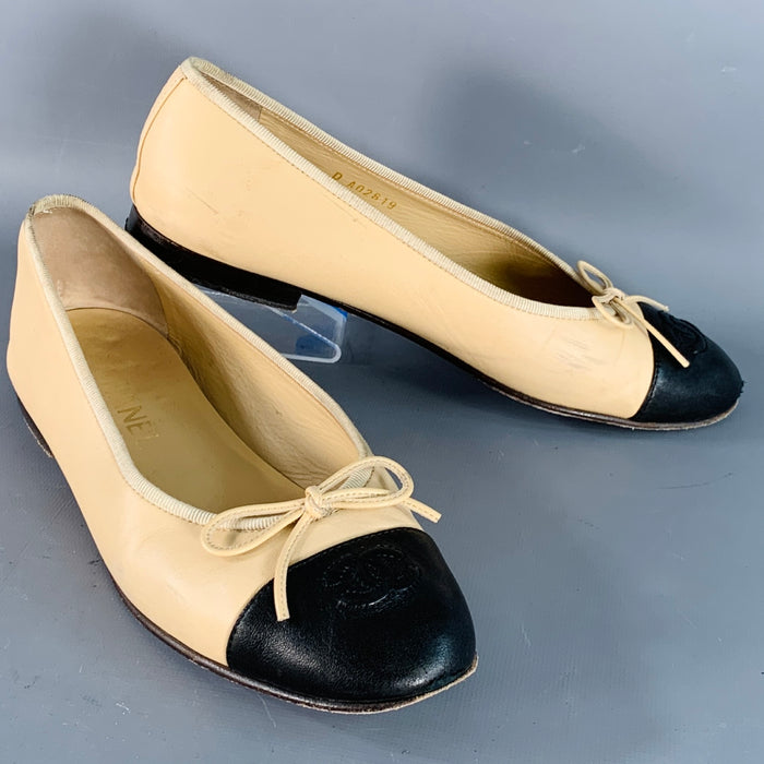 CHANEL Size 9 Beige Black Leather Monogram Cap Toe Flats