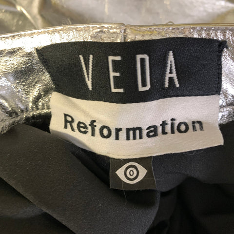 VEDA Size 0 Silver Leather Metallic Lamb Skin Jean Cut Casual Pants