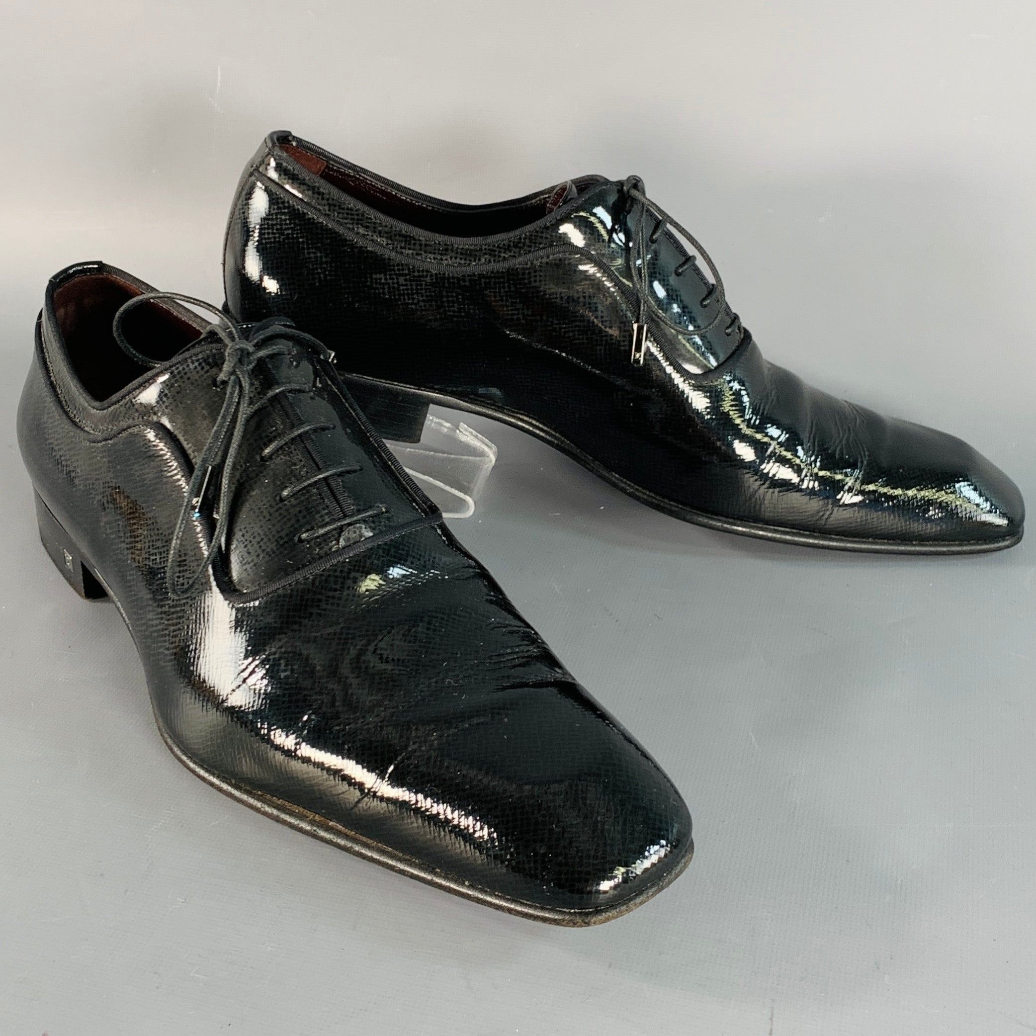 LOUIS VUITTON Size 10.5 Black Patent Leather Oxford Lace-Up Shoes – Sui  Generis Designer Consignment
