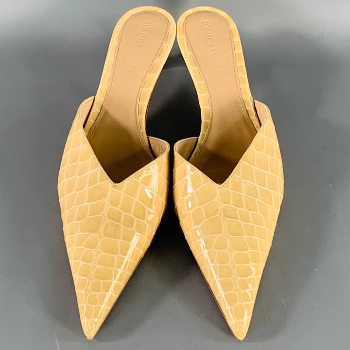 BOTTEGA VENETA Size 10 Punta Beige Croc Embossed Patent Leather Pointed Toe Mules Pumps