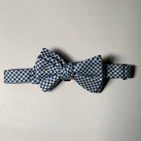 PAUL STUART Blue Black Houndstooth Silk Bow Tie