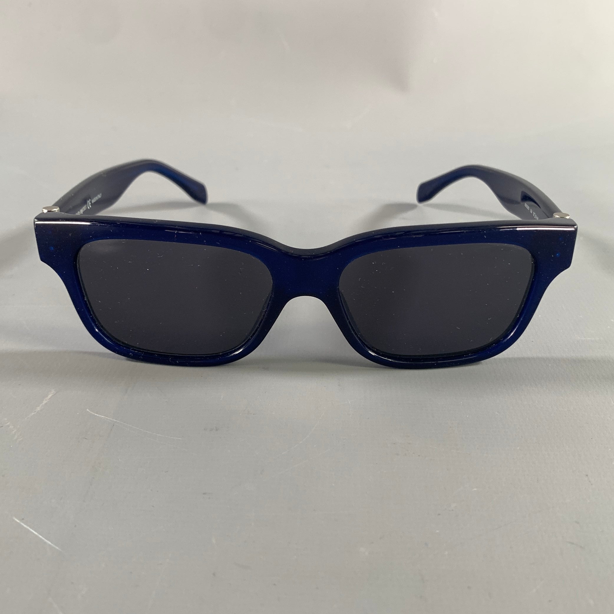 ALEXANDER MCQUEEN Blue Light Blue Stripe Sunglasses Alexander McQueen Sunglasses - light blue - Zalando.co.uk main image 4