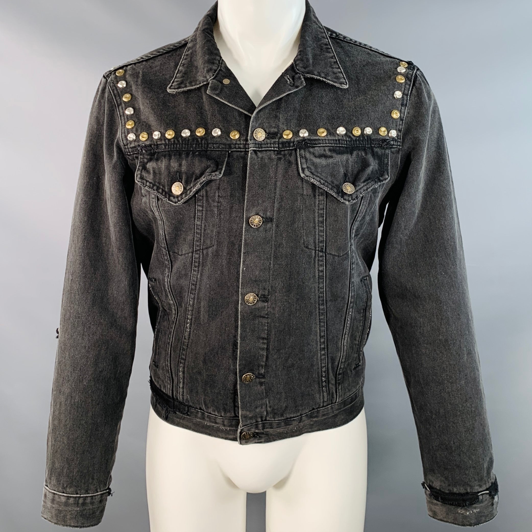 GUCCI Size M Hollywood Grey Painted Cotton Distressed Studded