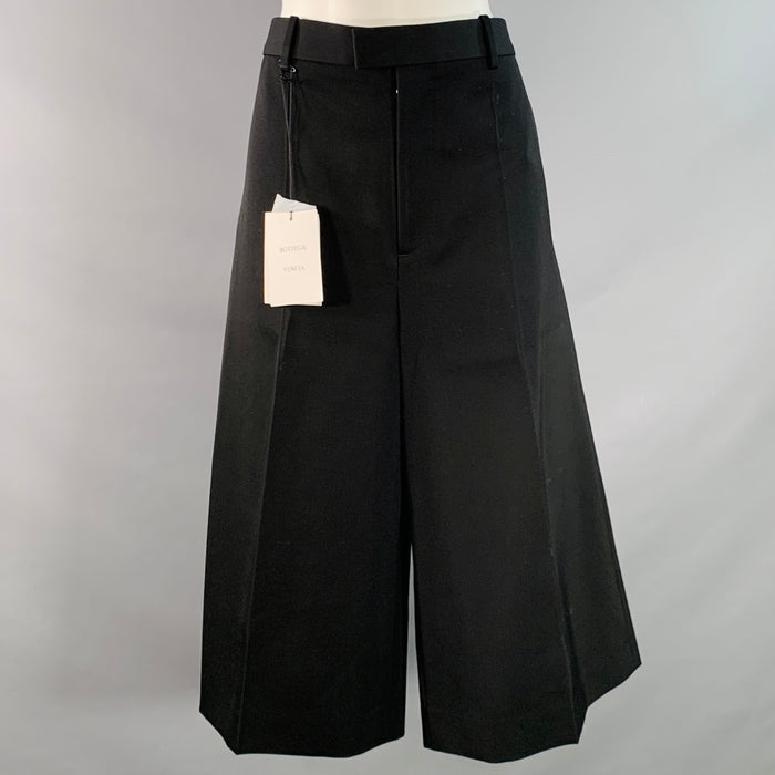 BOTTEGA VENETA Size M Black Wool Flat Front Wide Leg Shorts