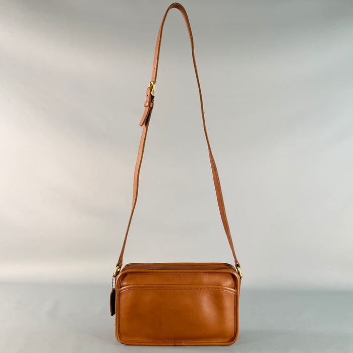 COACH Vintage One Size Brown Camel Leather Crossbody Handbag