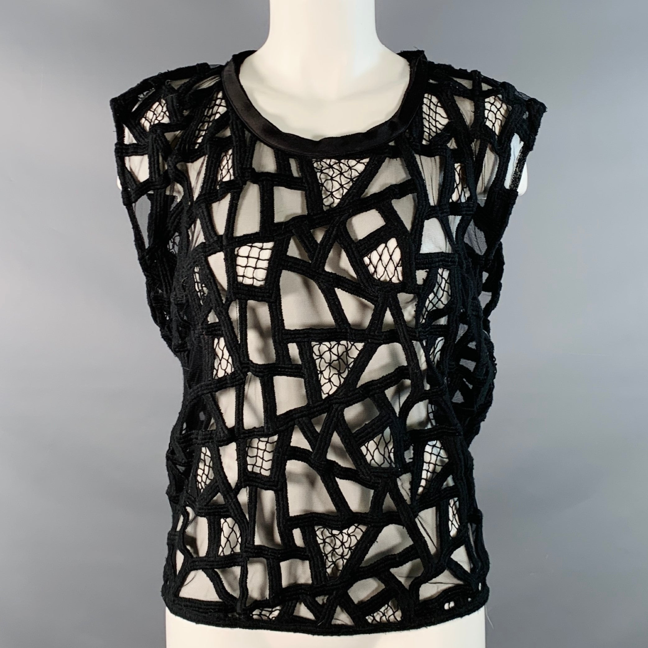 韓国*UMBRO■One Point Mesh Sleeveless UMBRO ☆ one-point mesh sleeveless T-shirt (UMBRO/タンク