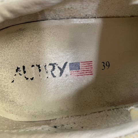 AUTRY Size 9 White Leather Distressed Low Top Sneakers