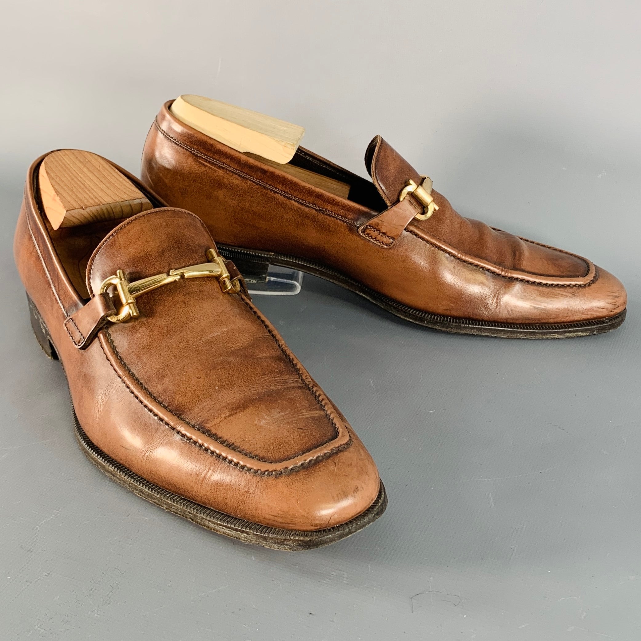 Vintage Salvatore Ferragamo 9.5D Tan Brown Leather Loafers Dress Casual Shoes Salvatore Ferragamo Mens Brown Pebble Leather Side Buckle  main image 2