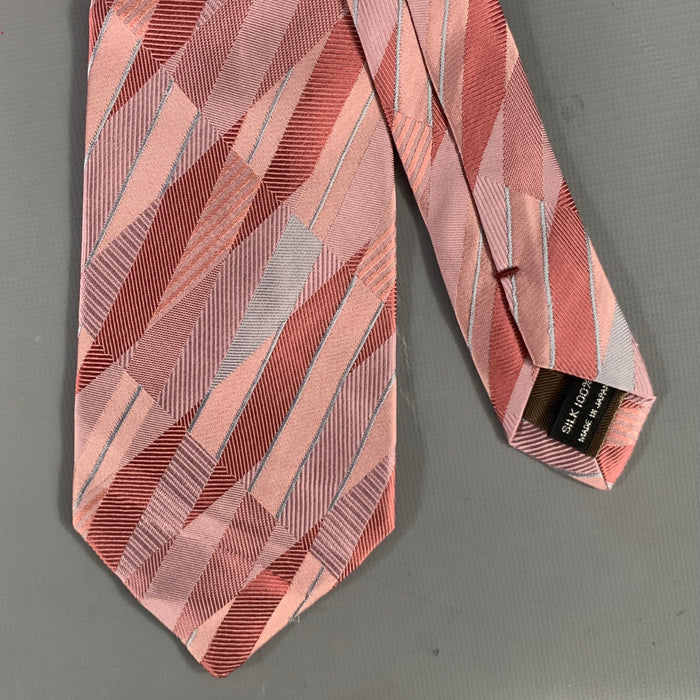 ISSEY MIYAKE Pink Mauve Geometric Silk Tie