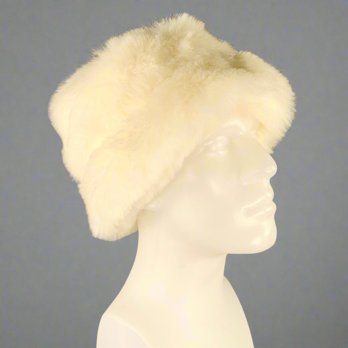 COMME des GARCONS SHIRT Size M White Fuzzy Acetate Hat