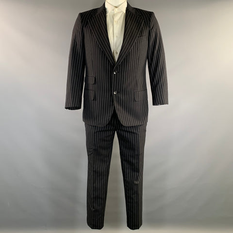 GUCCI Chest Size 42 Black Light Grey Pinstripe Wool Notch Lapel 36 28 Suit