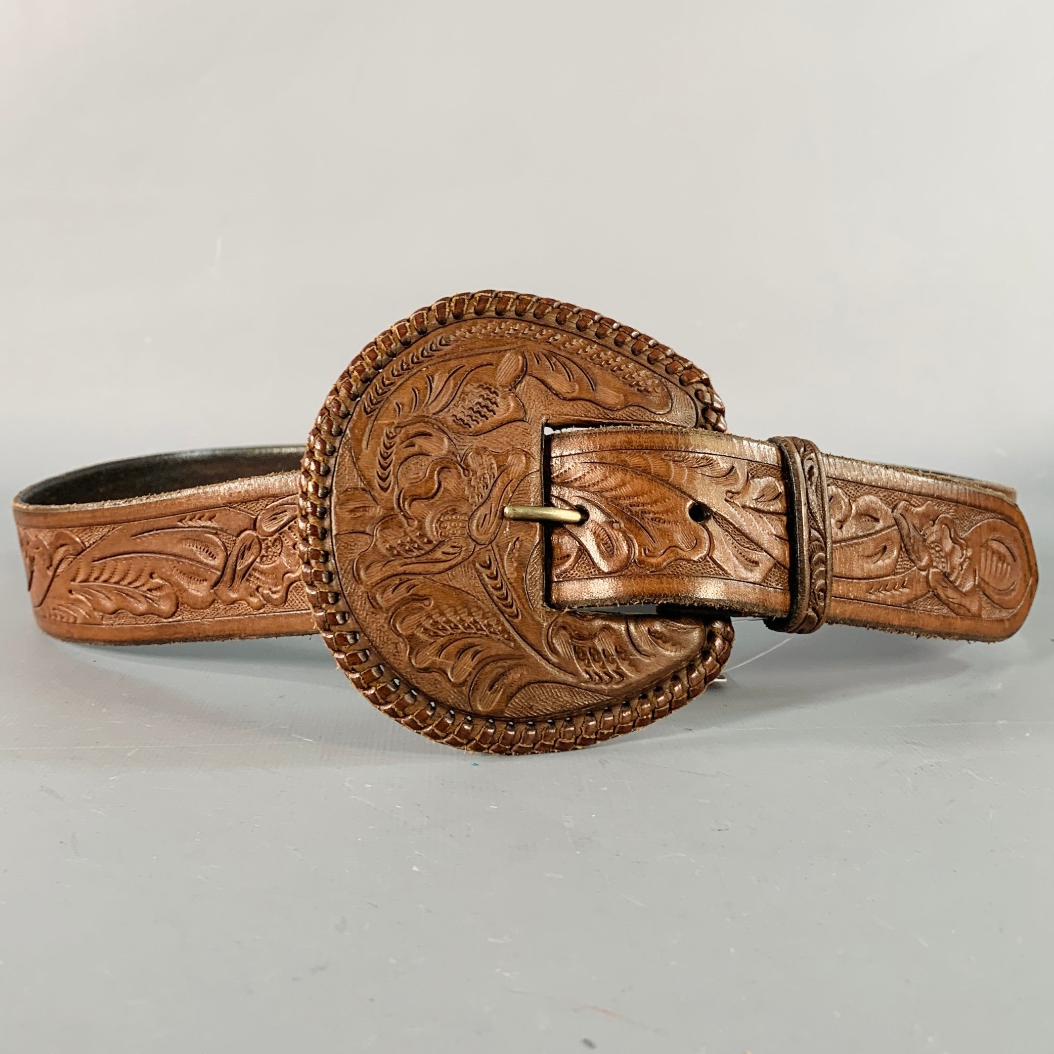 Lauren Ralph Lauren Belt Women\'s Large Tooled Leather Brown Etched Floral 5-Hole Lauren Ralph Lauren Leather Flower Belts for Women for sale  main image 2