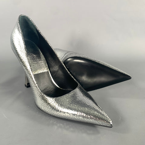MICHAEL KORS COLLECTION Size 6 Silver Leather Crackled Stiletto Pumps