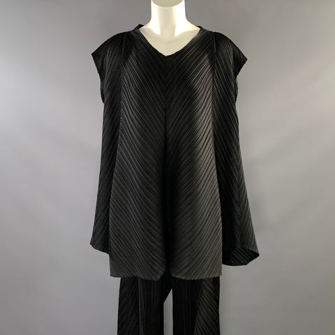 VANITE COUTURE Size One Size Black Polyester & Spandex Pleated Set