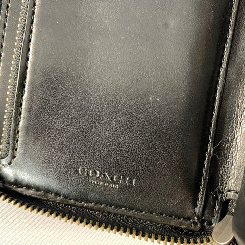 COACH 2017 Black White Statue Pebble Grain Leather Wallet