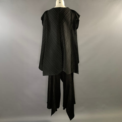 VANITE COUTURE Size One Size Black Polyester & Spandex Pleated Set