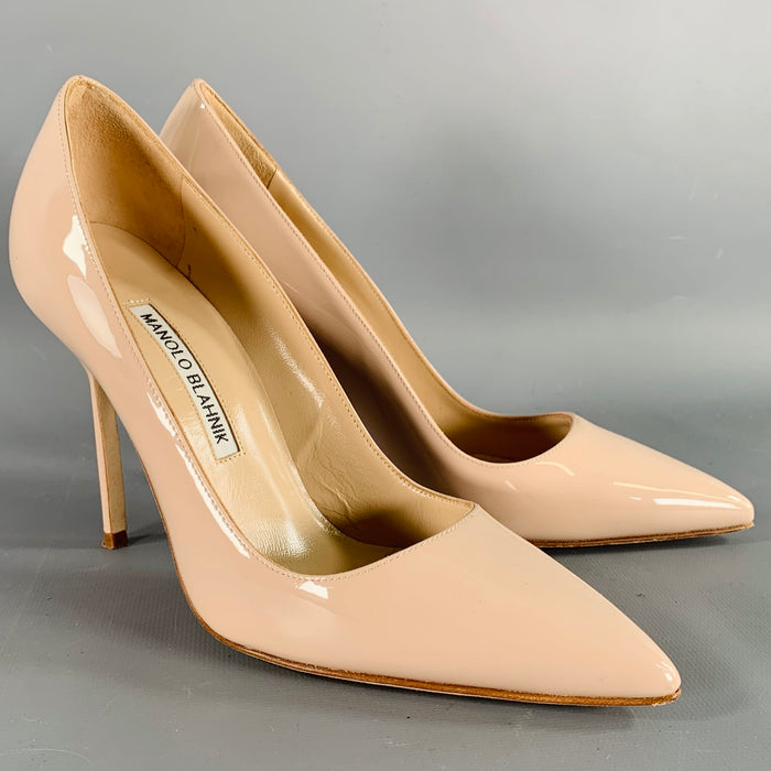 MANOLO BLAHNIK Size 6 Beige Nude Patent Leather Pointed Toe Pumps