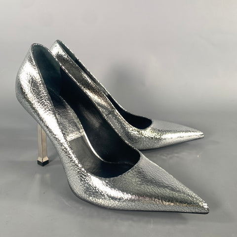 MICHAEL KORS COLLECTION Size 6 Silver Leather Crackled Stiletto Pumps