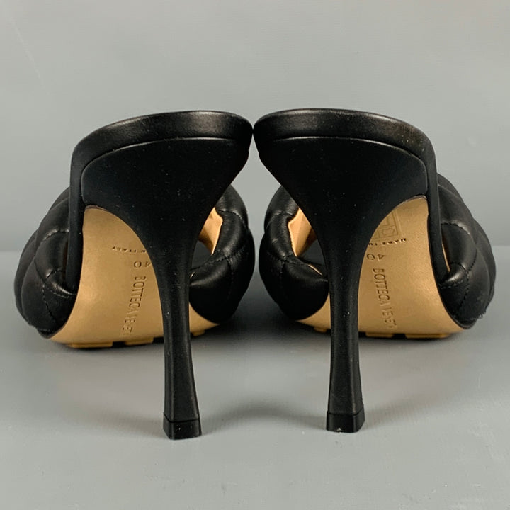 BOTTEGA VENETA Size 10 Black Quilted Leather Square Toe Sandals
