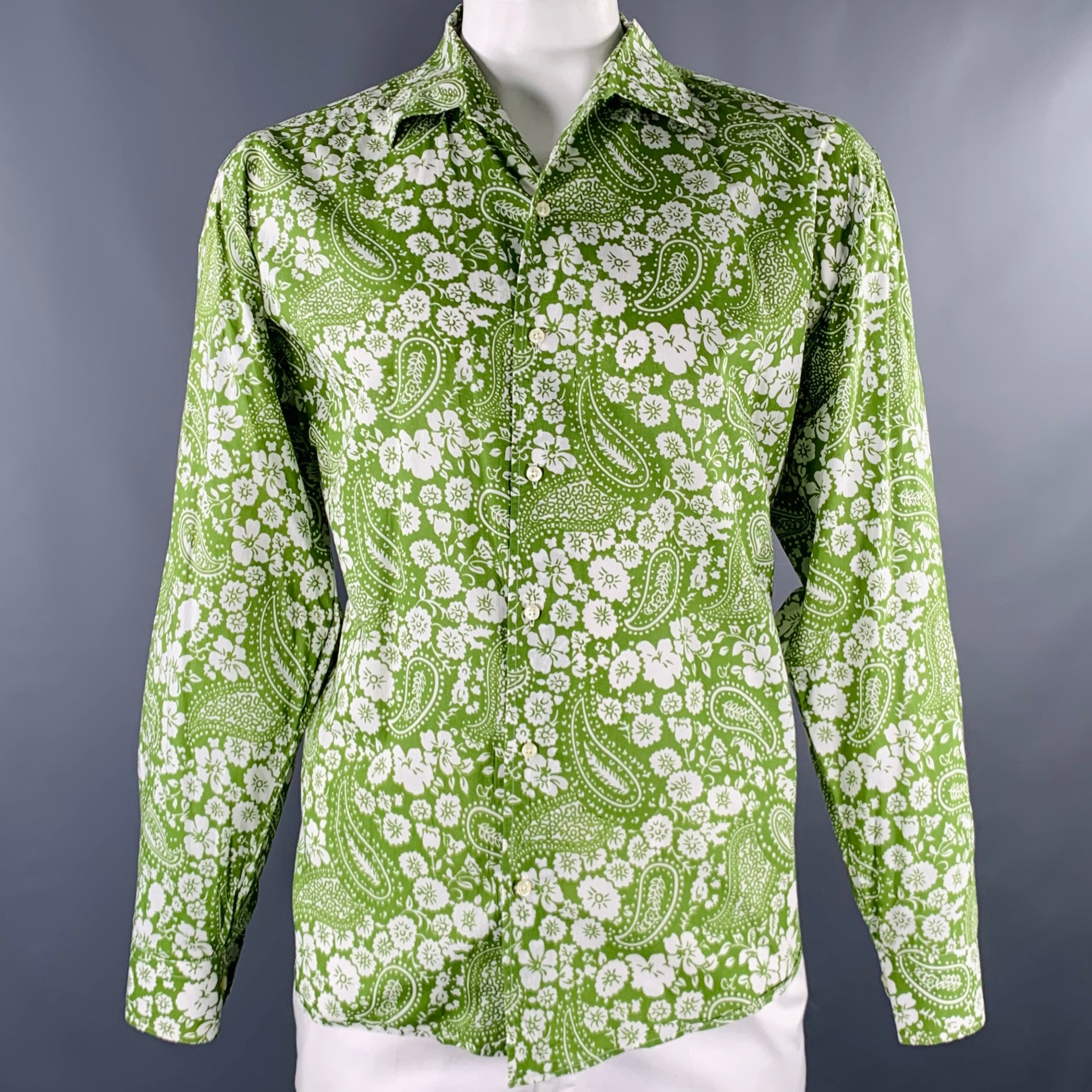 BARNEY'S NEW YORK Size XL Green White Paisley Cotton Long Sleeve Shirt Sui Generis Designer Consignment BARNEY'S NEW YORK Size XL Green White Paisley Cotton Long Sleeve Shirt Sui Generis Designer Consignment