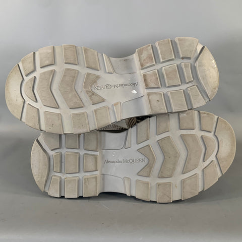 ALEXANDER MCQUEEN Size 9 Grey Ribbed Wool Blend Pull On Boots