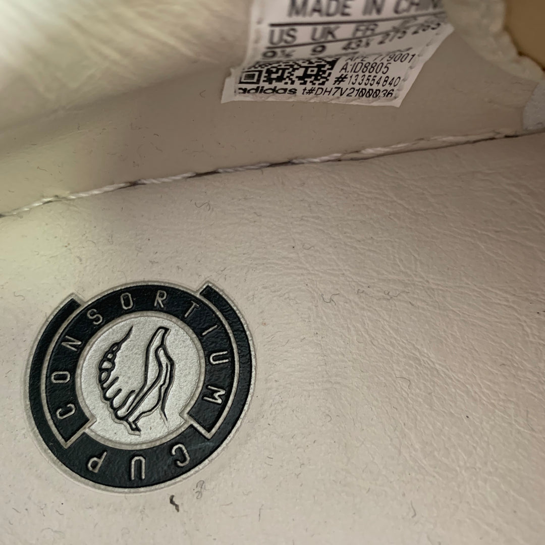 ADIDAS Size 9.5 Beige White Mixed Materials Nylon Mesh Sneakers