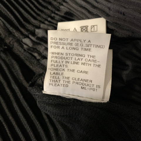 ISSEY MIYAKE Size L Black HP96-JD200 Pleated Polyester Set