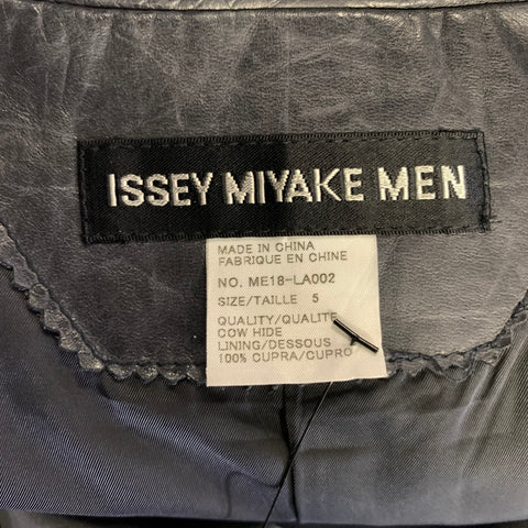 ISSEY MIYAKE Size XL Navy ME18-LA002 Leather Trench Coat