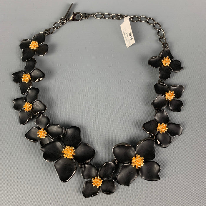OSCAR DE LA RENTA Black Gold Floral Metal Necklace