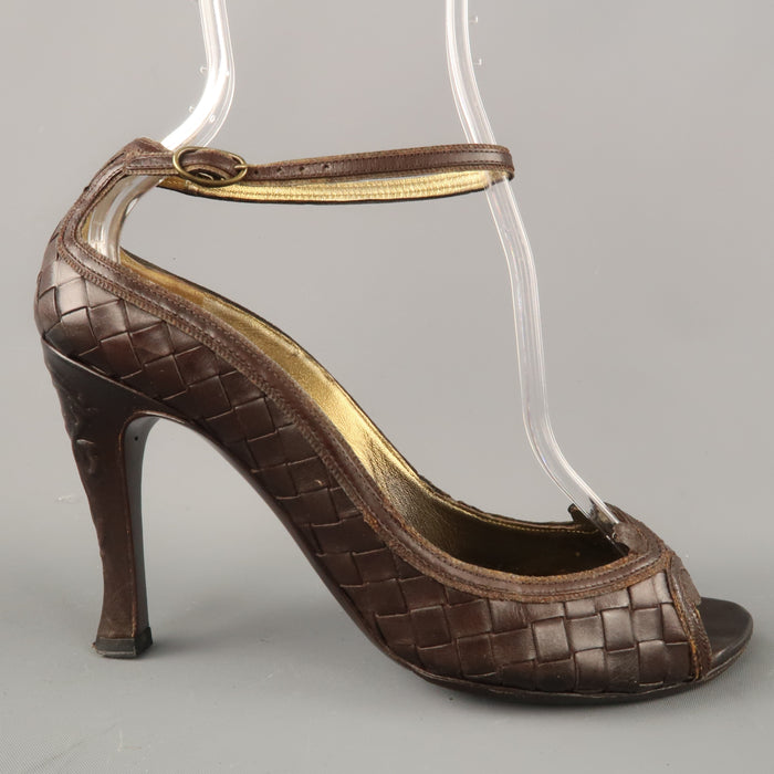 BOTTEGA VENETA Size 6.5 Brown Woven Intrecciato Leather Peep Toe Pumps