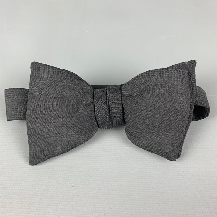 GIORGIO ARMANI Black Textured Silk Bow Tie