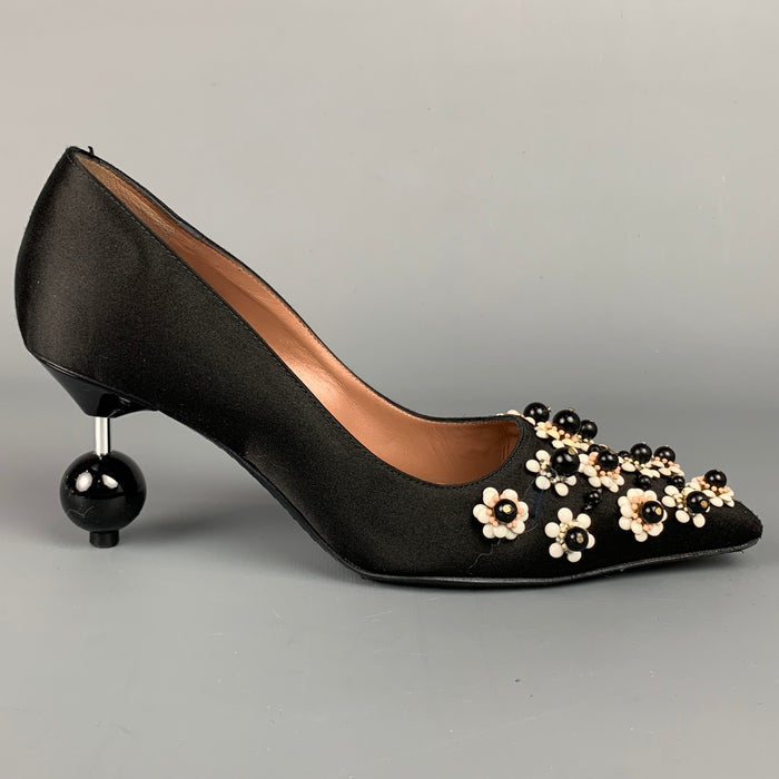 MARNI Pre-Fall 2017 Size 8 Black & White Embellished Silk Pumps