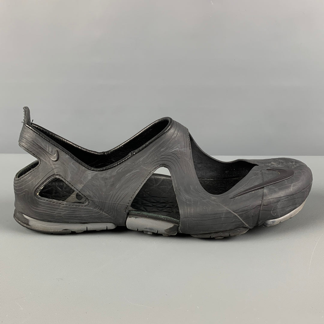 NIKE Size 11 Black Marbled TPU Split Toe ACG Free Rift Sandals