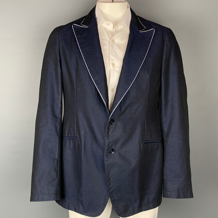 ARMANI COLLEZIONI Size 42 Navy & White Linen / Polyester Peak Lapel Sport Coat