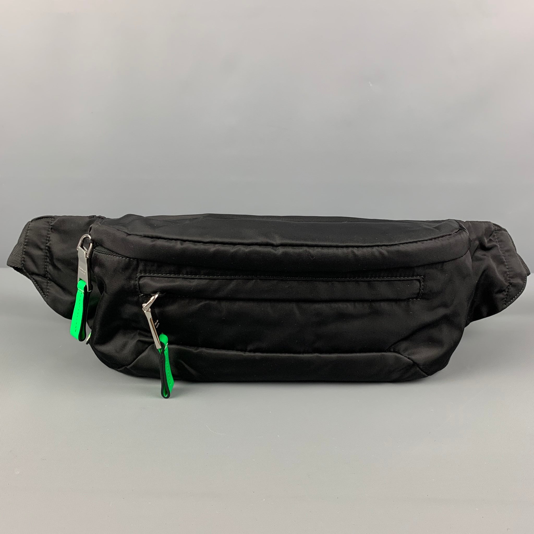 Bag Prada Black in Polyester - 32662392