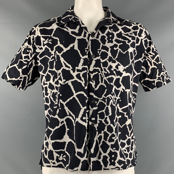 VERSACE Size XXL Black White Abstract Cotton Short Sleeve Shirt