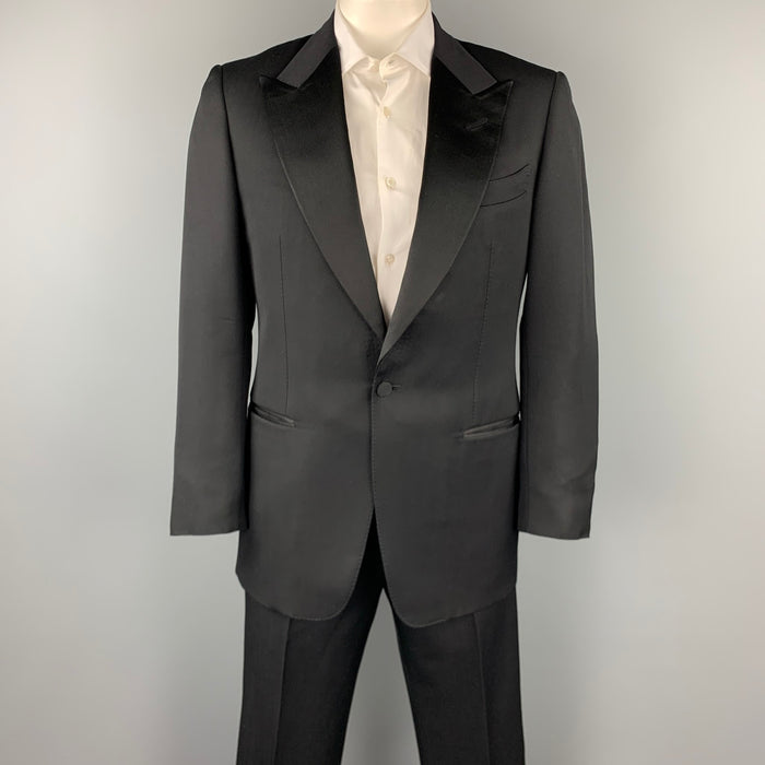 TOM FORD Size 40 Regular Black Wool / Mohair Peak Lapel Tuxedo Suit