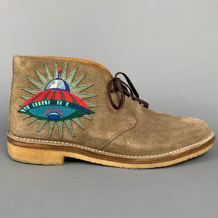GUCCI Size 11 Taupe Textured Suede Crepe Sole Chukka Boots