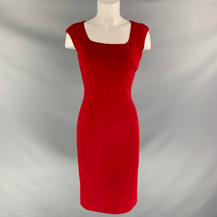 DOLCE & GABBANA Vestido a media pierna sin mangas, color rojo, mezcla de viscosa, talla 6
