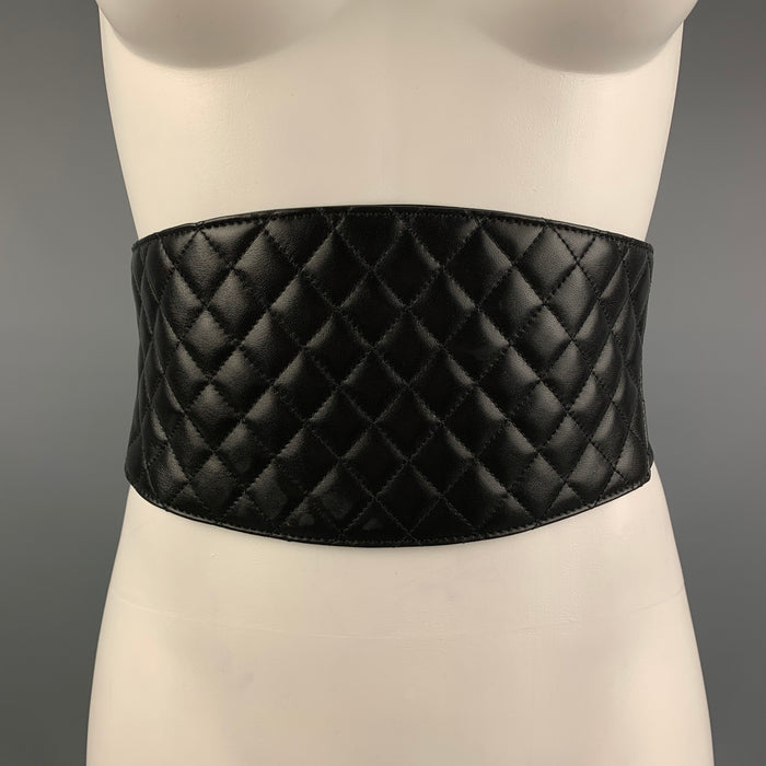 CHANEL OI 11 Cintura Talla M Cinturón de cuero acolchado negro