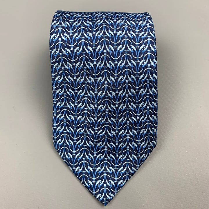 HERMES 7759 FA Cravate en soie imprimée bleu marine et bleu