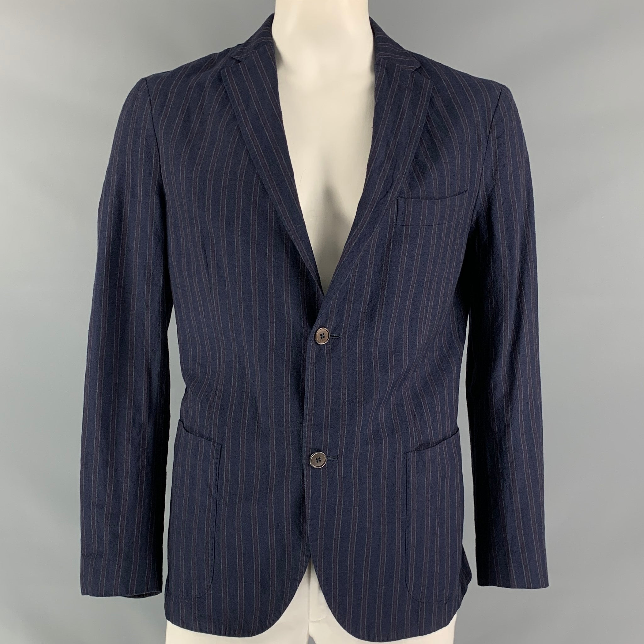 MONTEDORO Chest Size 44 Regular Wool & Linen Navy Stripe Notch MONTEDORO Chest Size 44 Regular Wool & Linen Navy Stripe Notch