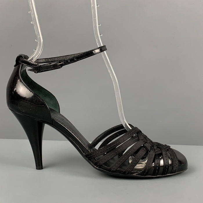 CHANEL Talla 7.5 Zapatos de tacón con correa al tobillo de seda negra