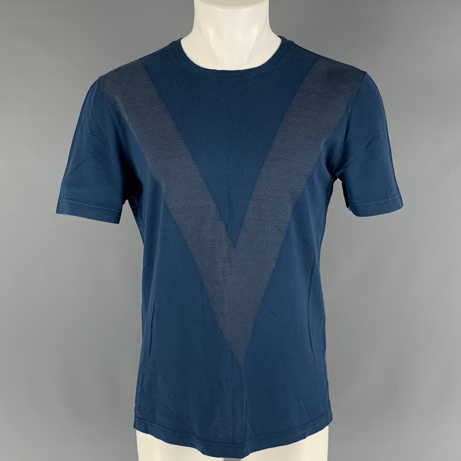 LOUIS VUITTON Size S Blue Grey Cotton Silk Crew-Neck T-shirt – Sui Generis  Designer Consignment